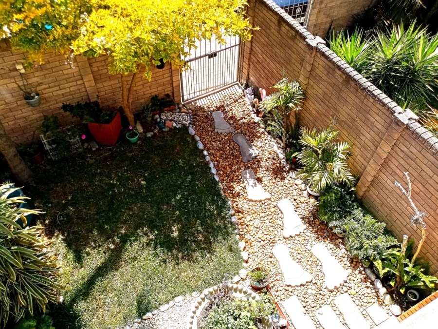 2 Bedroom Property for Sale in Charlo Eastern Cape